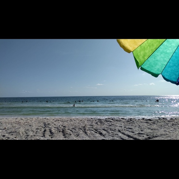 Meet your Posher, Danielle - Picture 1 of 1